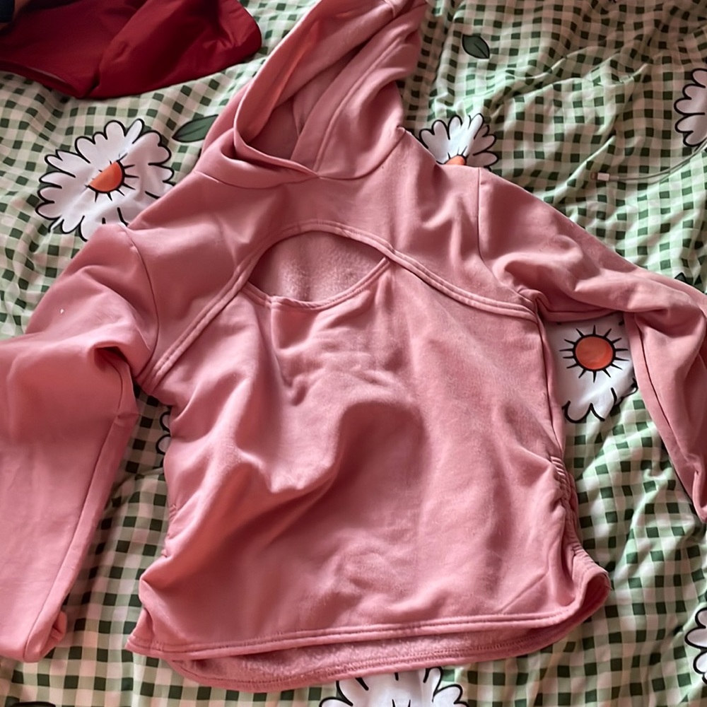 Hoodie with hole in the middle